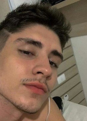 Douglas из Brasília 19 лет