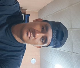 Marcos, 23, San Salvador