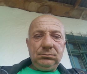 Blerim, 51, Rrogozhine