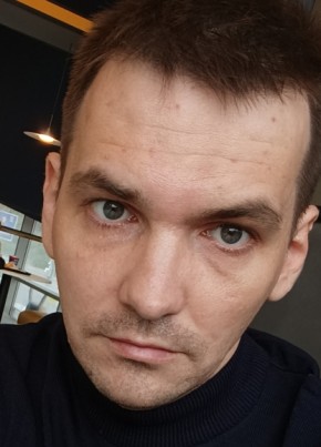 Роман из Новодвинска 33 года