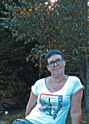 Юлия, 46, Россия, Вятские Поляны