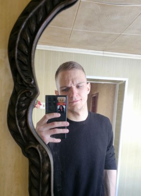 Данила из Соснового Бора 25 лет