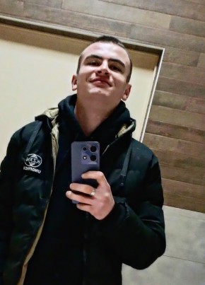 Denis Girleanu, 18, Česká republika, Olomouc