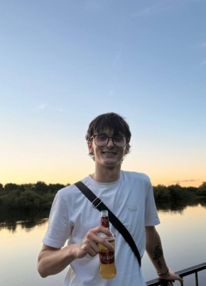 Даниил из Троицк (Челябинск) 23 года