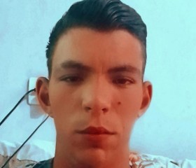 Vitor, 21 год, Joinville