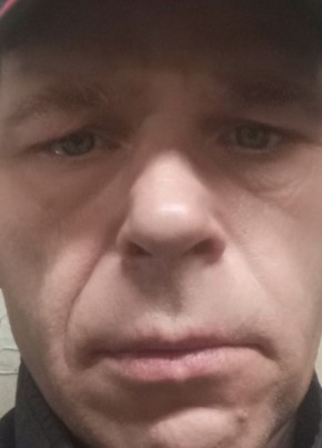Михаил из Каменск-Уральския 48 лет