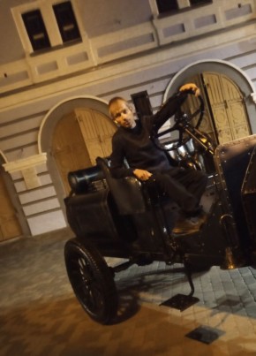 Роман Репин