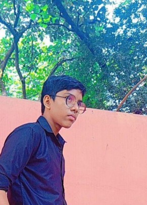 Dakshil, 18, India, Surat