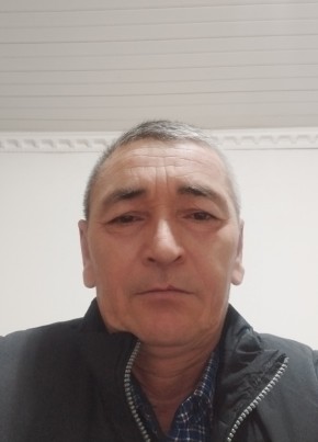 Казбек Бостанов, 54, Қазақстан, Сарыкемер