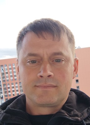 Aleksey, 36, Russia, Gigant