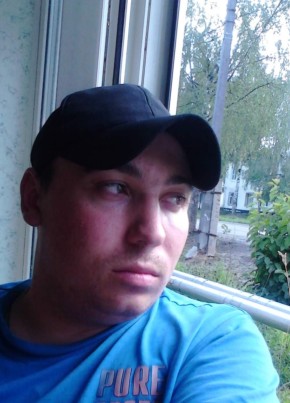 Виктор, 35, Россия, Нея