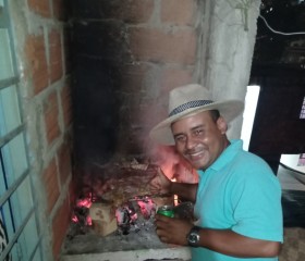 Javier, 34 года, Bucaramanga