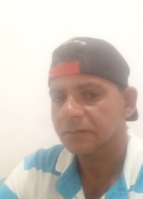 João из Salvador 59 лет