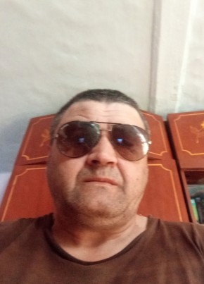 Ден из Челябинска 56 лет