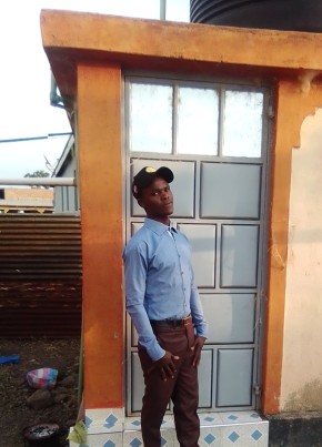 Kelvin kipsang, 21, Kenya, Bungoma