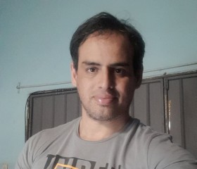 Derlys, 40, Asuncion