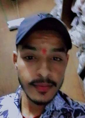 Karan, 24, India, Mukeriān