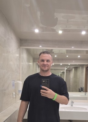 Aleksey, 31, Russia, Vladivostok