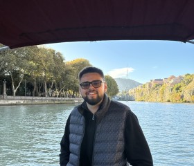 Max, 22, Batumi