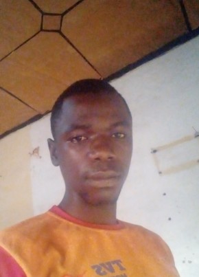 Alpha doumbouya, 33, République de Guinée, Conakry