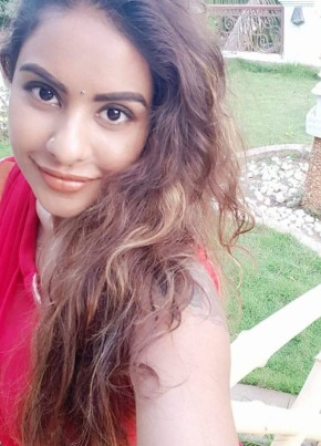 Radhika, 25, India, New Delhi