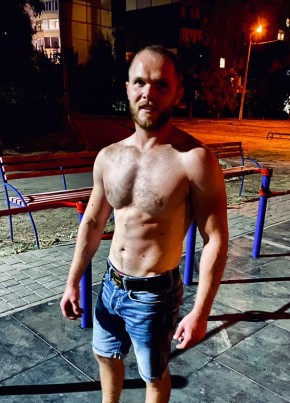 Roman, 29, Ukraine, Kryvyi Rih