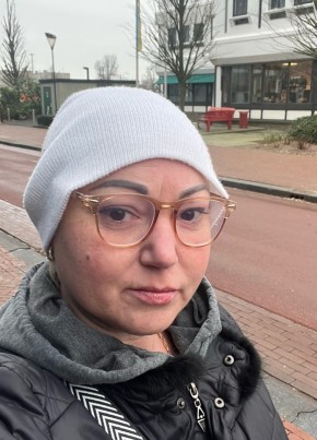 Yulia, 43, Koninkrijk der Nederlanden, Leeuwarden