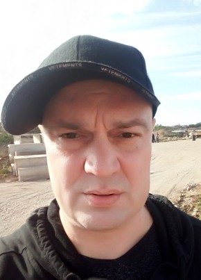 Антон, 42, Россия, Сосновоборск (Красноярский край)