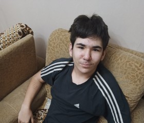 Виктор, 19 лет, Керчь