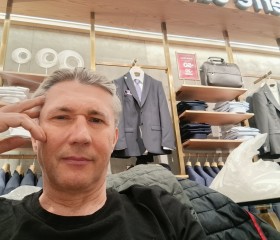 Andrey, 47, Moscow