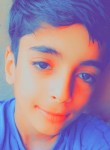 Ayyob  khan, 18, Karachi