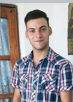 Alex, 22, Romania, Bacău