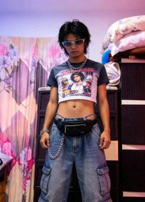 Alexander из Balanga 18 лет