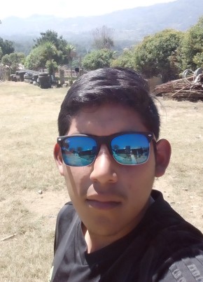 Daniel, 19, República de Guatemala, San Lucas Sacatepéquez
