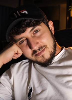 Salih из Bakı 26 лет
