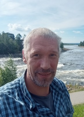Александр из Сертолово 41 год