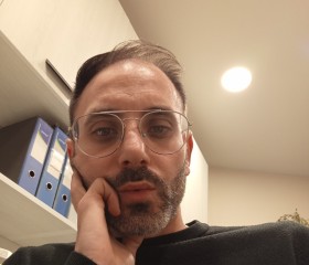 Giovanni, 40, Madrid