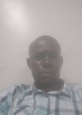 Kintu, 44, Uganda, Kampala