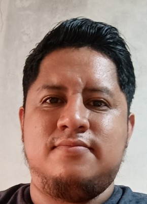 Miller, 31, República del Ecuador, Guayaquil