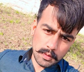 Tajama, 21, Chalkida