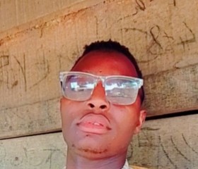 Nfor Bismarck, 23, Foumban