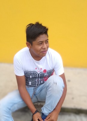 Yonel, 21, Estados Unidos Mexicanos, Santiago Momoxpan