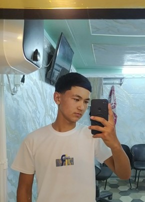 Ozodbek из Kosonsoy 18 лет