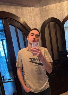 Руслан из Смоленска 28 лет