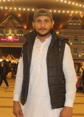 Mahar adil, 26, United Arab Emirates, Dubai