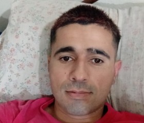 Esteban, 25, San Isidro