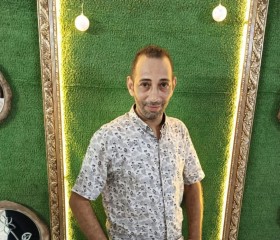 تيتو, 47, Al Jizah