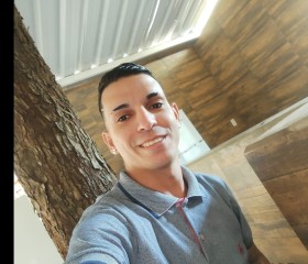 Guilherme, 25, Apiai
