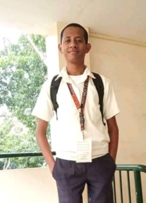 Kuya Ed, 19, Philippines, Mariano
