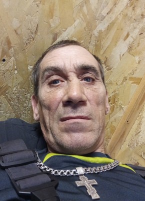 Дмитрий из Полевскоя 52 года